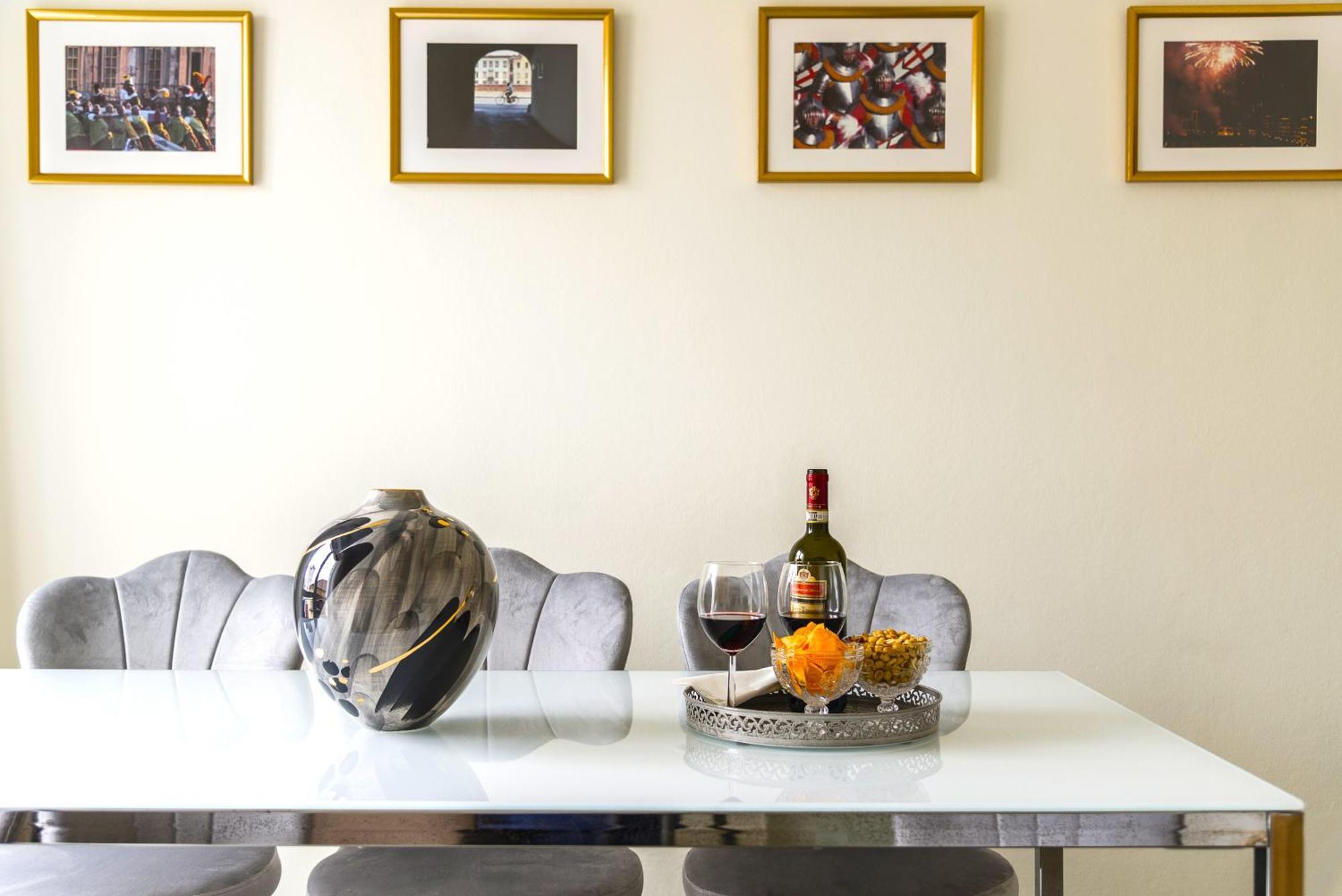 Hostly-Keith Haring Vista House Apartment Pisa Bagian luar foto
